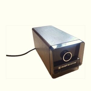 😎 Vintage Hunt Boston HD USA Model 17 Electric Pencil Sharpener, w/suction cops